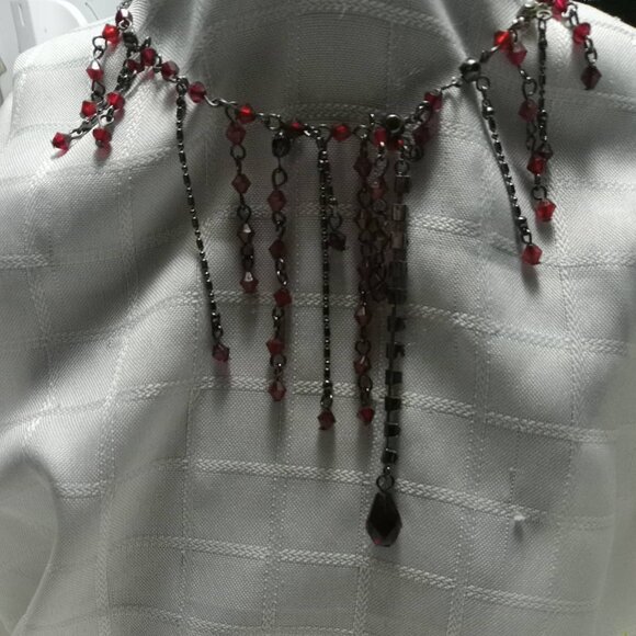 Two(2) vintage necklaces - Picture 1 of 5